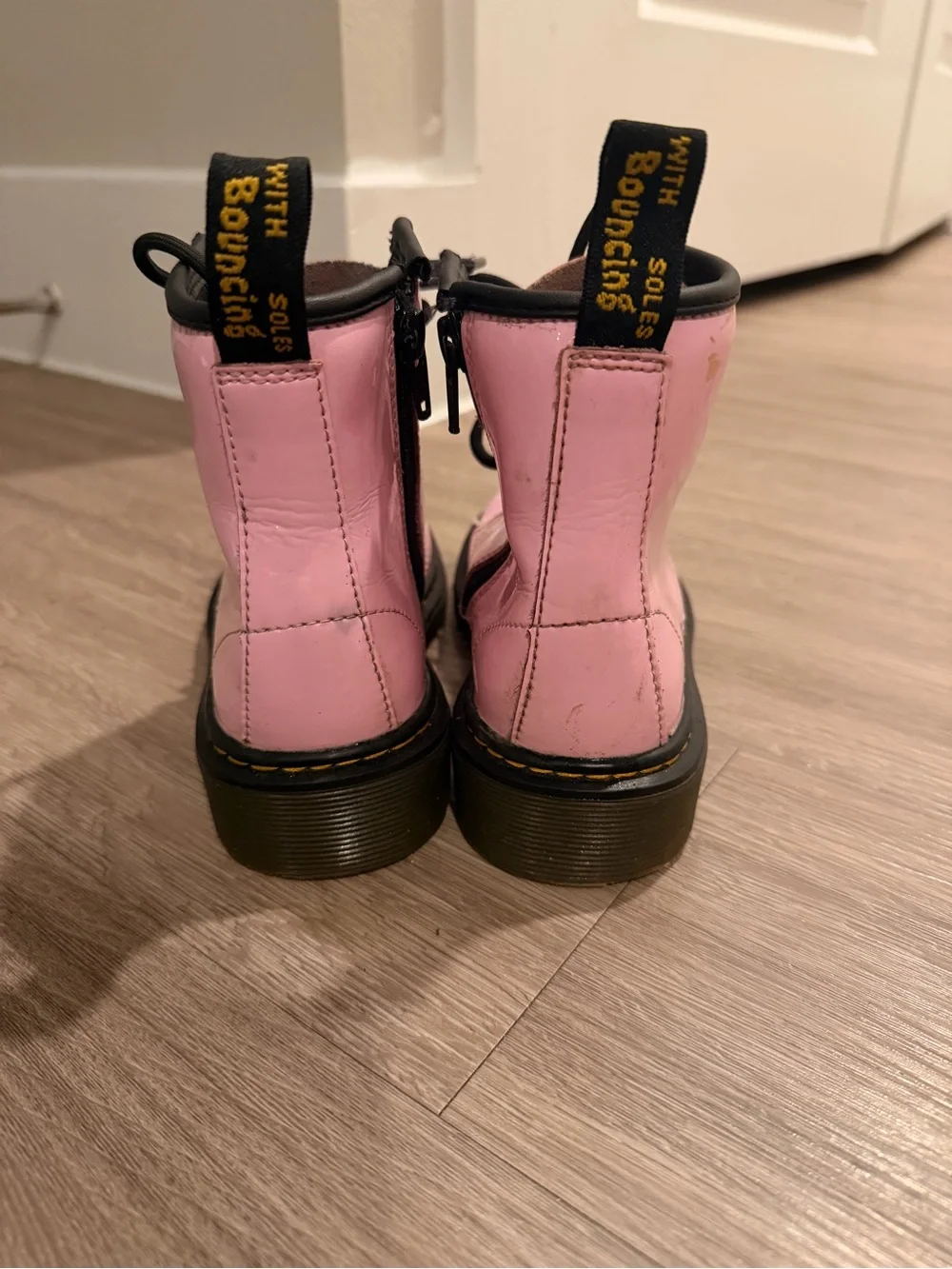 DR DOC MARTENS Girls Youth Size 13 Pink Boots Shoes 1460 J Patent Leather Zip